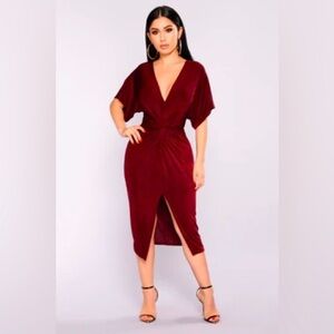 Fashion Nova Full Grown Knot Dress, size medium. Deep burgundy